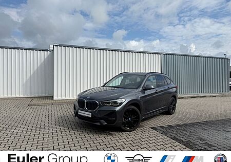 BMW X1 XDRIVE25E A HUD AHK Navi Leder Sound. H&K LED