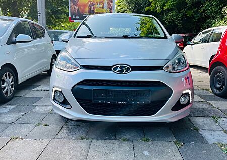 Hyundai i10 FIFA World Cup Edition 1 Hand mit Garantie