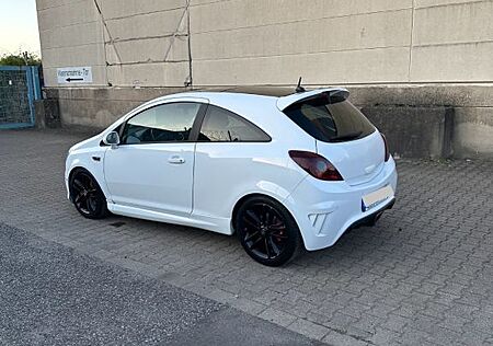Opel Corsa 1.6 Turbo OPC OPC