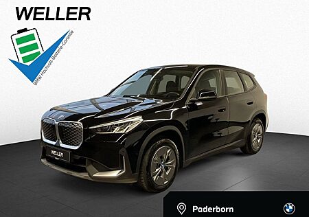 BMW iX1 xDrive30 - LCPlus,Kamera,17"LM,LED,Sitzheiz.