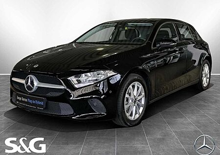 Mercedes-Benz A 250 e Kompaktlimousine MBUX+TEMPOMAT+17 ZOLL