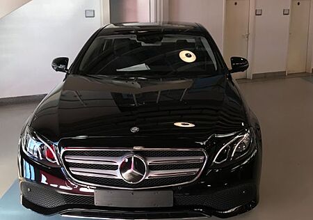 Mercedes-Benz E 220 d AVANTGARDE Autom. Drive Pilot