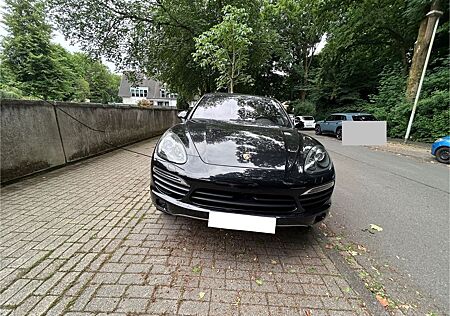 Porsche Cayenne S Hybrid - Pano/ACC/ Vollaustattung