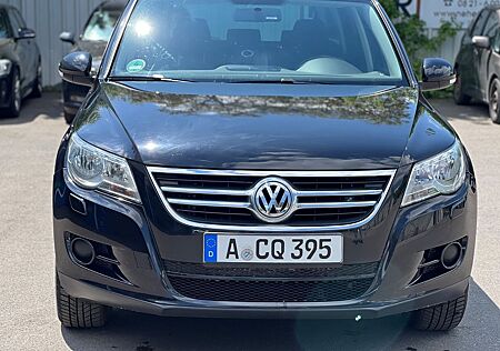 VW Tiguan Volkswagen 2.0 TDI 4MOTION Sport & Style Sport &...