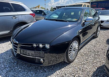 Alfa Romeo 159 Sportwagon , Leder ,Navi ,Xenon !