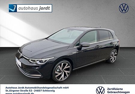 VW Golf Volkswagen VIII 1.5 eTSI OPF Style DSG ACC Climatr