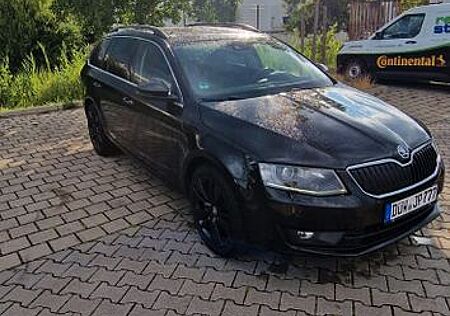 Skoda Octavia 2.0 TDI DSG Style Combi Style