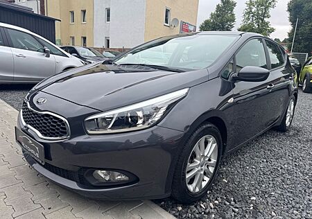 Kia ANDERE Ceed Edition 7*EU5*2HA*