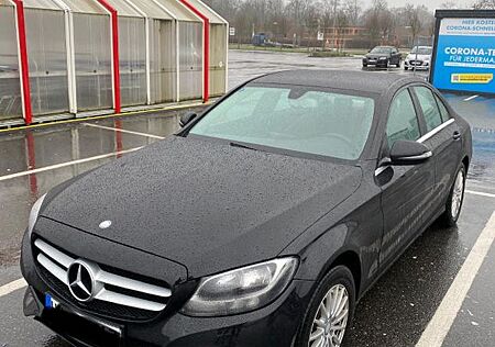 Mercedes-Benz C 200 - Obsidianschwarz