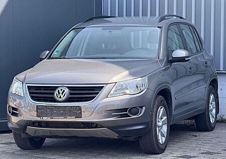VW Tiguan Volkswagen "Track & Field" 4Motion | EUR5