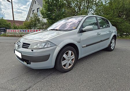 Renault Megane 2.0 16V --- AUTOMATIK --- TÜV 02/2028 ---