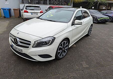 Mercedes-Benz A 200 - Vollausstattung