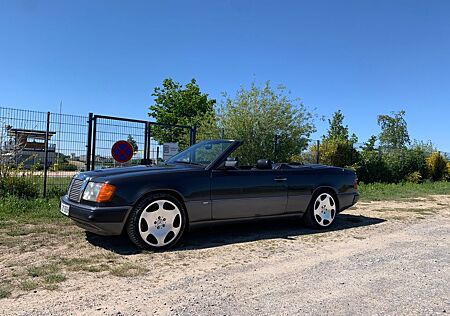 Mercedes-Benz 300 300CE-24V Cabrio A/W 124 Sportline H-Zulassung
