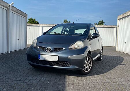 Toyota Aygo (X) Aygo Automatik Multi | TÜV 07/26