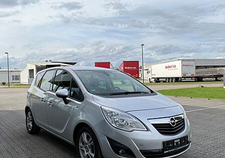 Opel Meriva B Design Edition