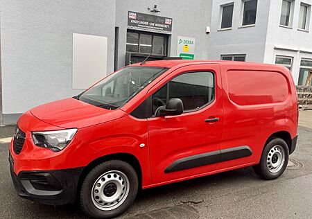 Opel Combo E Cargo Basis 3 Sitzer 2000 Km