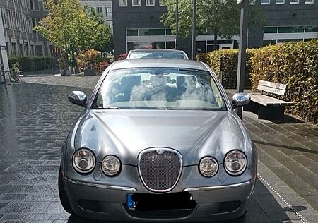 Jaguar S-Type 2.7 Liter V6 Diesel Executive