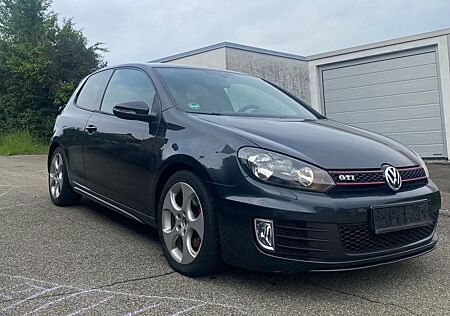 VW Golf Volkswagen 2.0 TSI GTI GTI