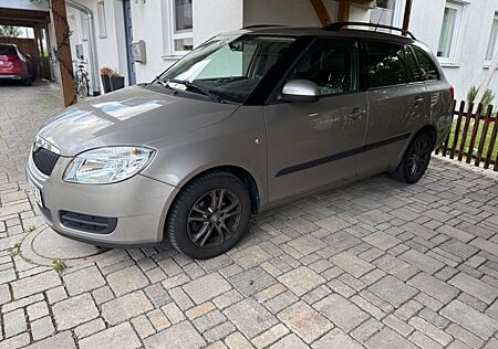 Skoda Fabia Combi 1.4l Ambiente Ambiente