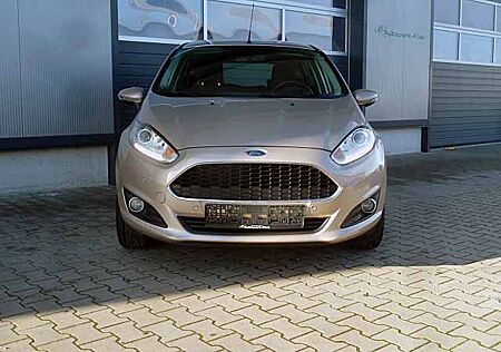 Ford Fiesta 1.0 Celebration  SHZ  2xPDC Klima