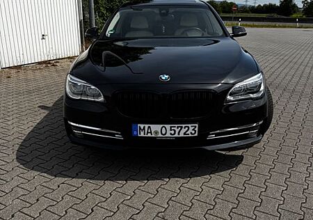 BMW 730d Navi HUD SoftCl SHZ HiFi ShadowLine KeyGo