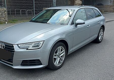 Audi A4 2.0 TDI S tronic design Avant design