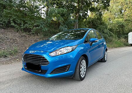 Ford Fiesta mit wenig Kilometer 39119
