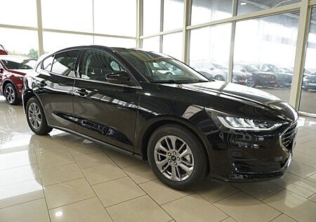Ford Focus Titanium X 1,0 125PS LED/Navi/Alu/Winterp/