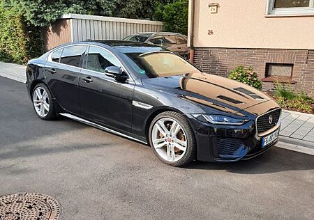 Jaguar XE D180 R-DYNAMIC SE R-DYNAMIC SE