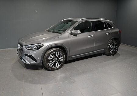Mercedes-Benz GLA 180 Progressive AHK/LED/NAVI/DISTRO