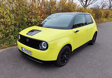 Honda e Advance * TOP * voll * Ganzjahresreifen