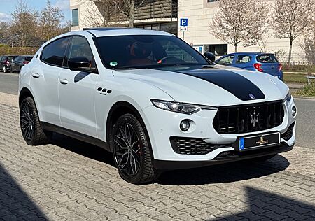 Maserati Levante 3.0 V6 GS 4x4 *1 Of 1*Exklusiv Umbau*