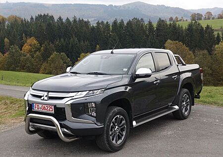 Mitsubishi L200 Intro Edition Doppelkabine 4WD/ AHK/ Navi