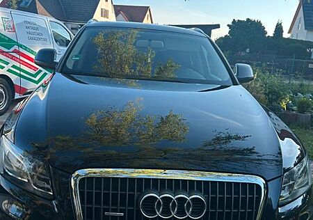 Audi Q5 2.0 TDI DPF S tronic quattro -