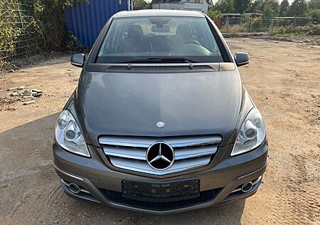 Mercedes-Benz B 200 B -Klasse