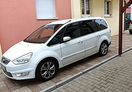 Ford Galaxy 2,0 EcoBoost Titanium PowerShift Titanium