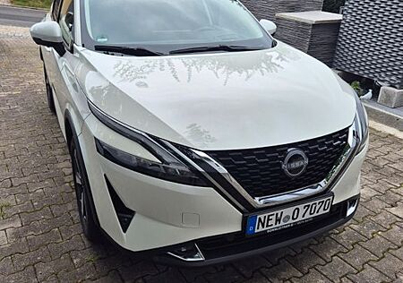 Nissan Qashqai 1.3 DIG-T MHEV 158PS Xtronic N-Conne...