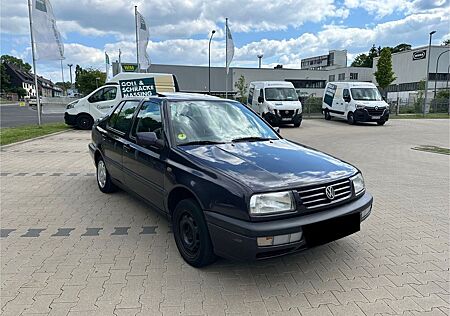 VW Vento Volkswagen 1.9TDI CLX