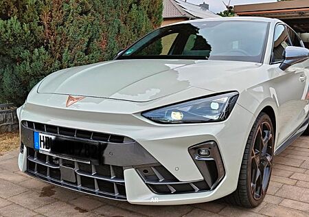 Cupra Leon 1.5 eTSI 110kW DSG -