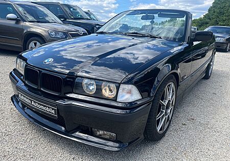 BMW 320i Cabrio mit wenig Km