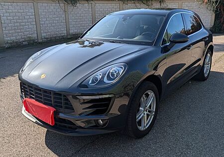 Porsche Macan S