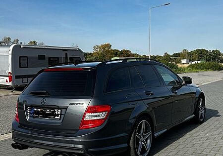 Mercedes-Benz C 350 T AMG OPTIK V6