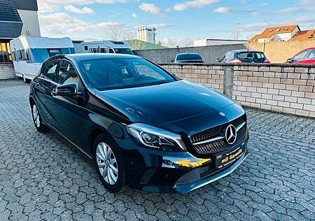 Mercedes-Benz A 180 BlueEfficiency 7G-DCT*LED*TÜV NEU