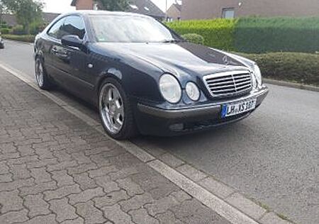 Mercedes-Benz CLK 320 AVANTGARDE Avantgarde