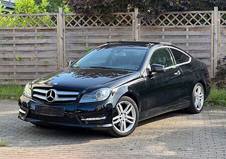 Mercedes-Benz C 180 Coupé AMG-Line Pano Navi Bi-Xenon SHZ