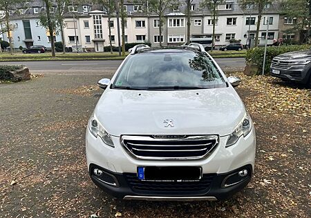 Peugeot 2008 Allure 120 VTi Allure