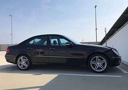 Mercedes-Benz E 280 Avantgarde 7G-Tronic PERFEKTER ZUSTAND