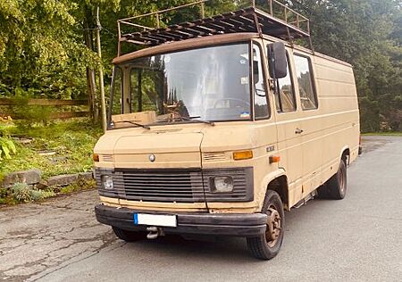 Mercedes-Benz T-Klasse Mercedes 407D (Düdo)