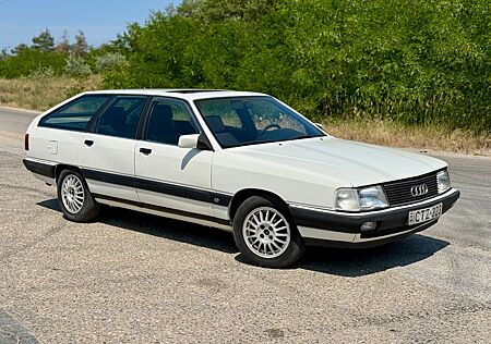 Audi 100