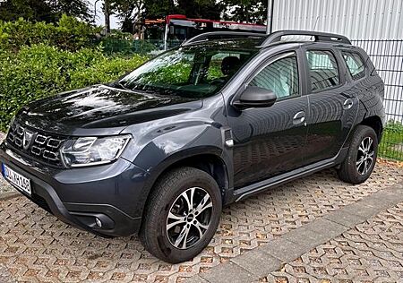 Dacia Duster SCe 115 2WD Essential 8fach bereift guter